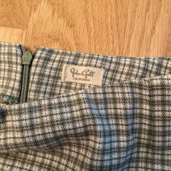Brandy Melville Plaid Skirt - Picture 4 of 4